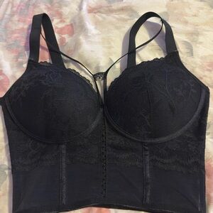 Chic Black Lace Underwire Bra